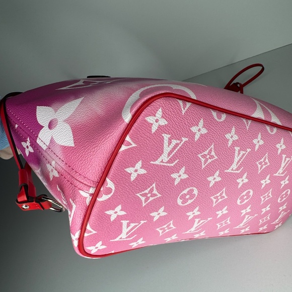 Louis Vuitton Neverfull Limited Edition Escale MM Tote W/ Pouchette - Picture 5 of 16